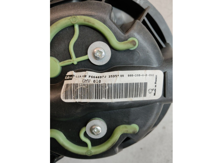 Моторчик печки к Renault Scenic, 2000г.