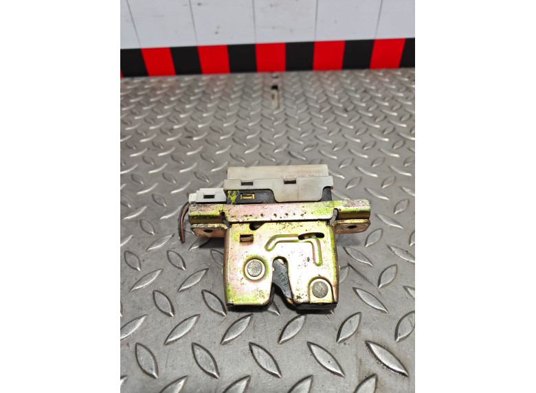 Замок багажника к Renault Scenic RX4, 2001г.