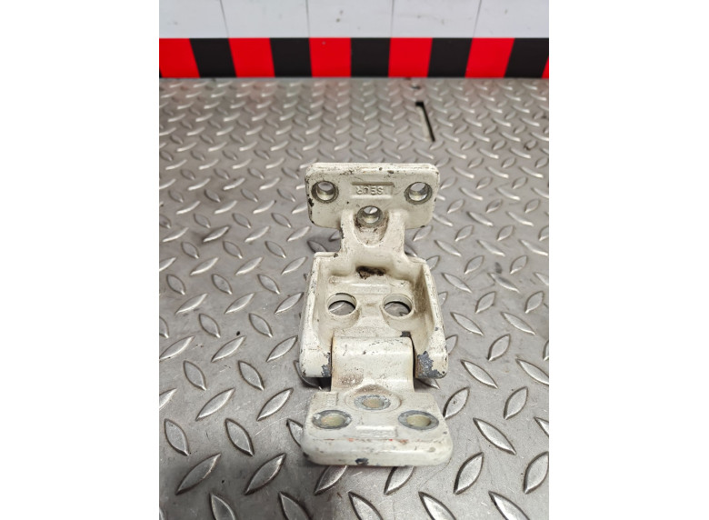 Петля двери задней правой к Mercedes Sprinter, 2008г.