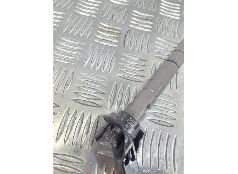 Форсунка к Audi A6, 2009г.