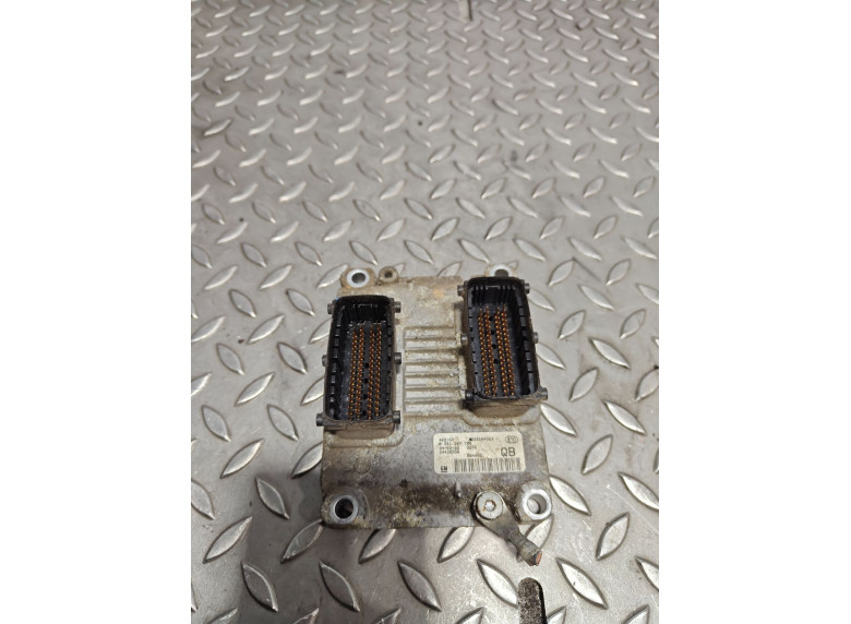 Блок управления двигателем к Opel Corsa, 2003г.