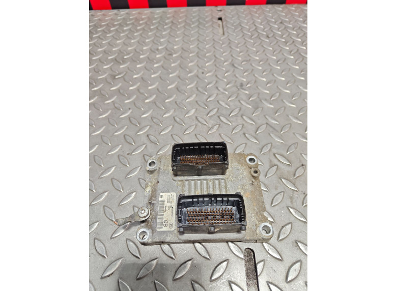 Блок управления двигателем к Opel Corsa, 2003г.