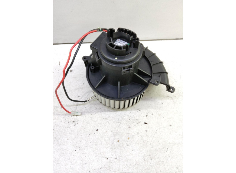 Моторчик печки к Opel Astra, 2008г.