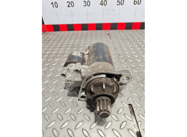 Стартер к Volkswagen Sharan, 2003г.