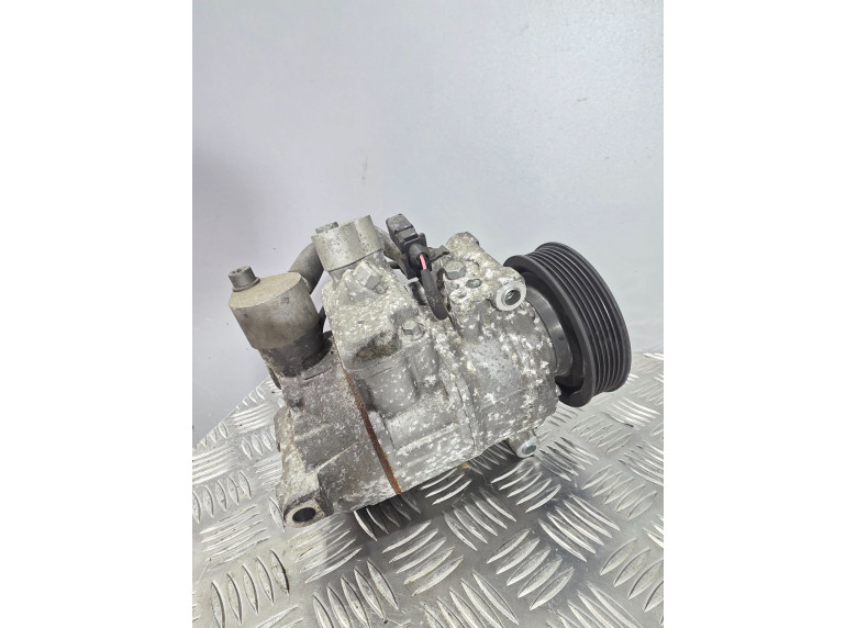 Компрессор кондиционера к Audi A6, 2009г.