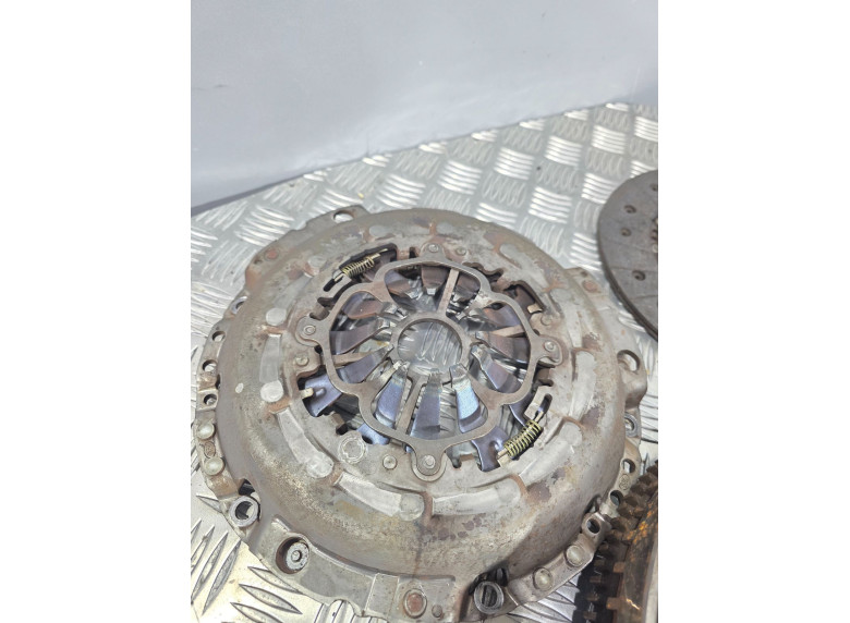 Комплект сцепления к Audi A6, 2009г.