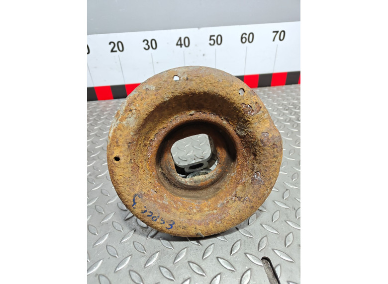 Опора амортизатора нижняя (чашка) к Renault Espace, 2000г.