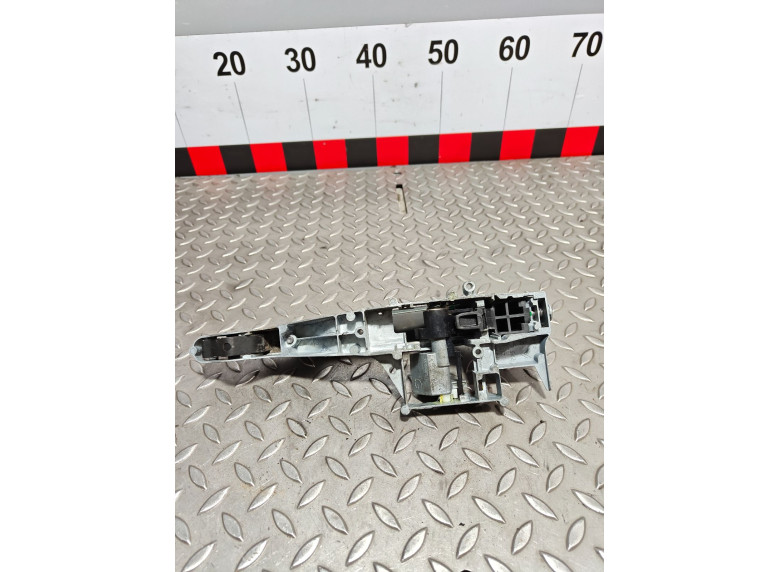 Ручка наружная задняя левая к Peugeot 207, 2008г.