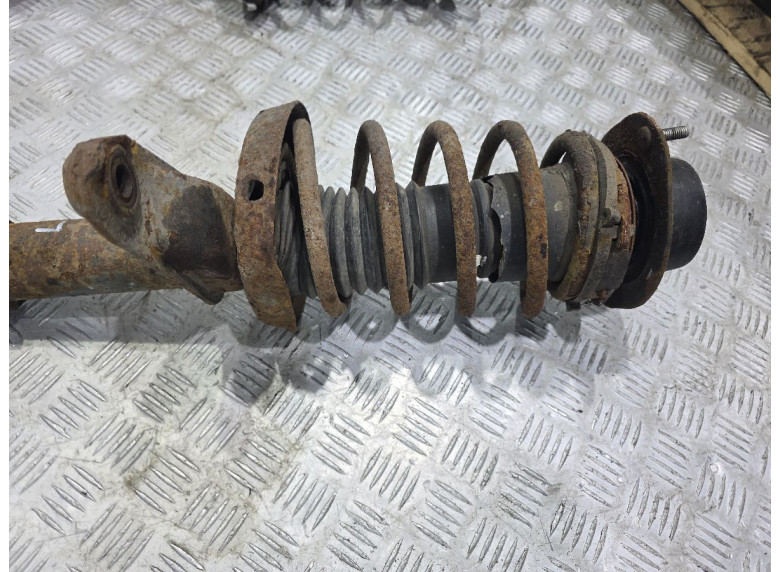 Амортизатор передний левый к Opel Astra, 1998г.