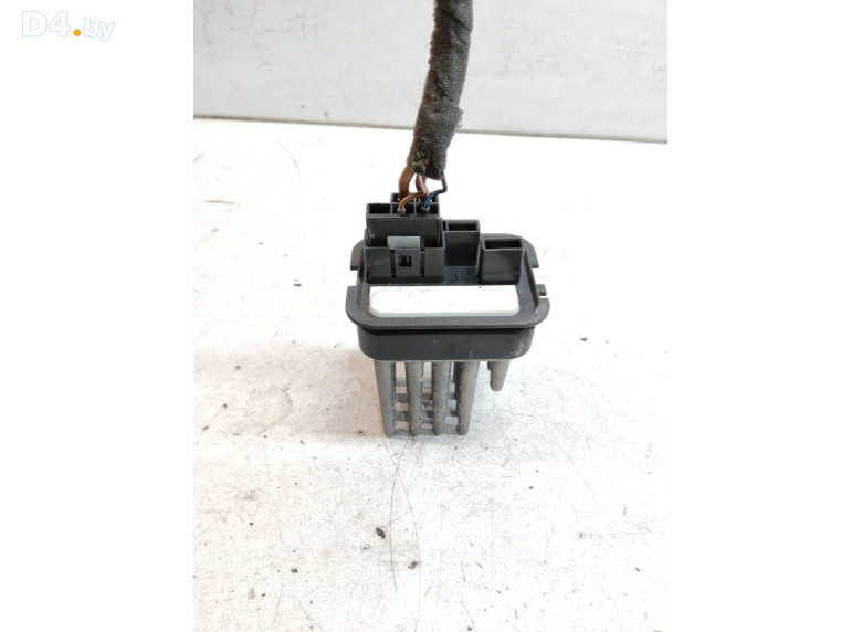 Сопротивление печки к Opel Astra 2005 г.