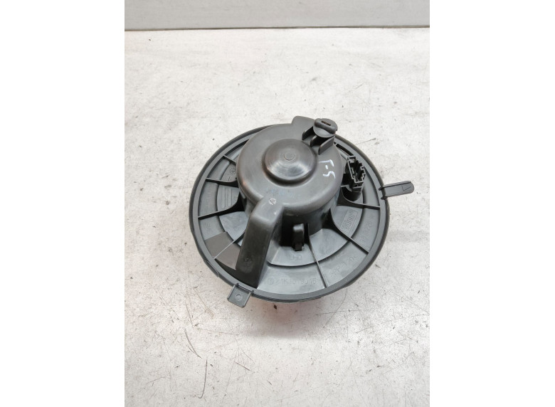 Моторчик печки к Volkswagen Golf, 2004г.