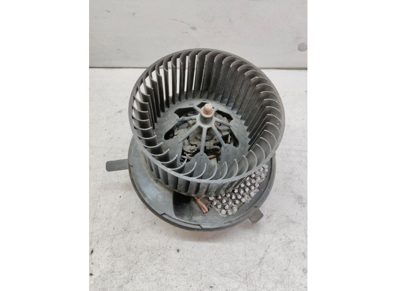 Моторчик печки к Seat Leon, 2011г.