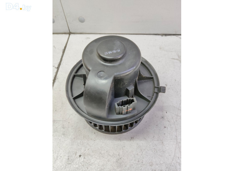 Моторчик печки к Seat Alhambra 2000 г.