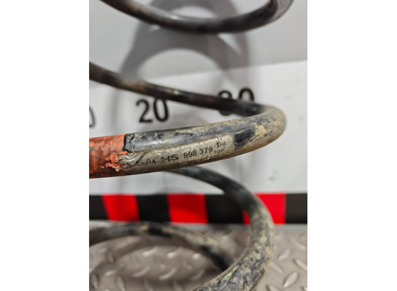 Пружина передняя к Mercedes Vito W638, 2000г.