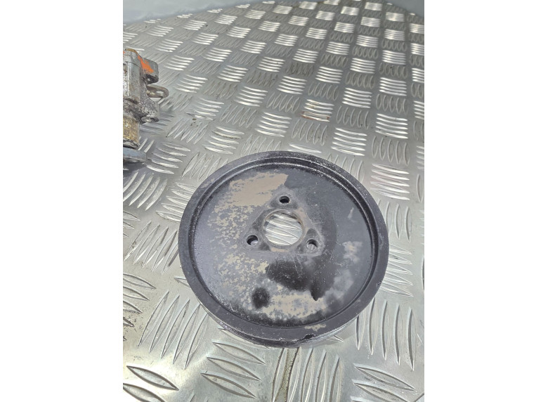 Шкив насоса гидроусилителя к BMW 3 E46, 2001г.