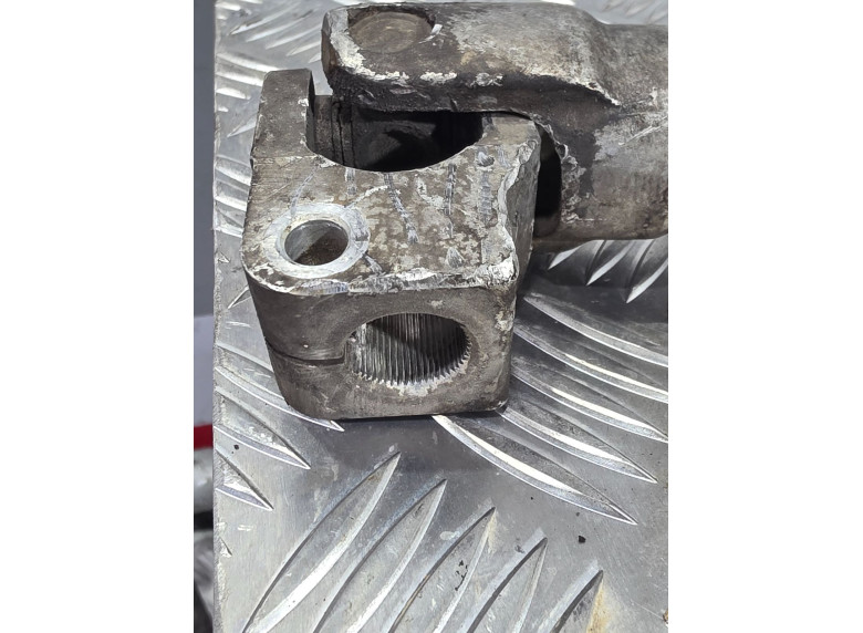 Рулевой карданчик к BMW 3 E46, 2001г.