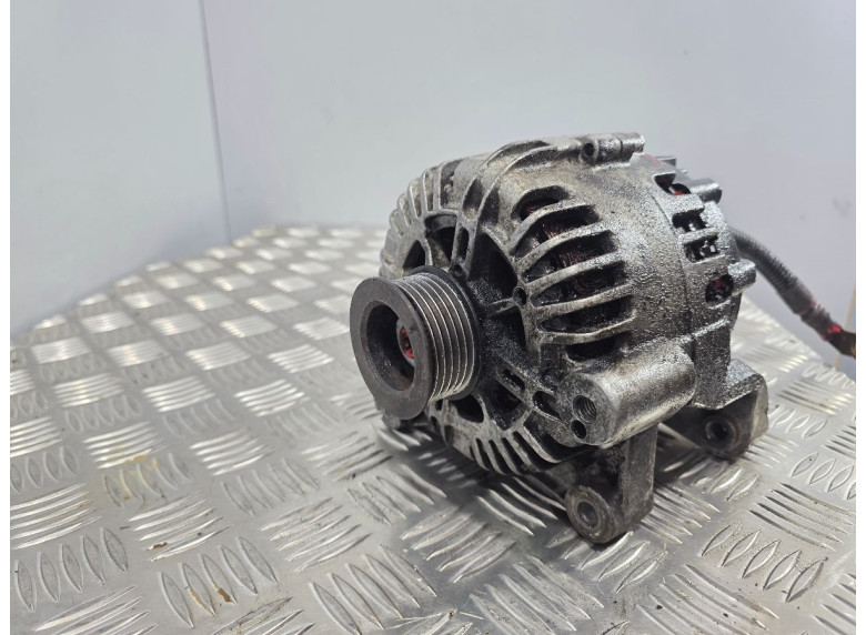 Генератор к BMW 3 E46, 2001г.