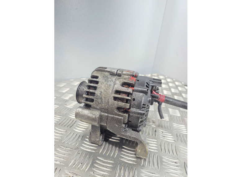 Генератор к BMW 3 E46, 2001г.