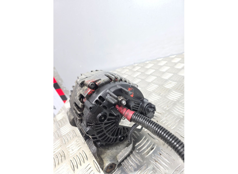 Генератор к BMW 3 E46, 2001г.