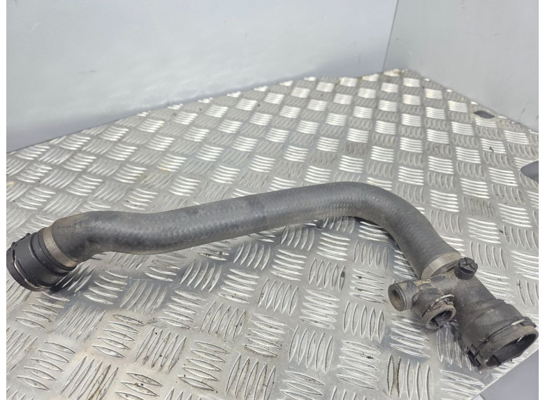 Патрубок радиатора к BMW 3 E46, 2001г.