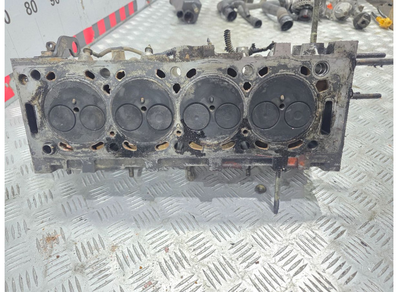 Головка блока цилиндров к Citroen Xsara, 2002г.