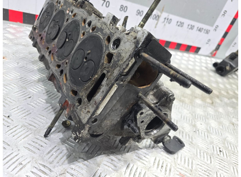 Головка блока цилиндров к Citroen Xsara, 2002г.