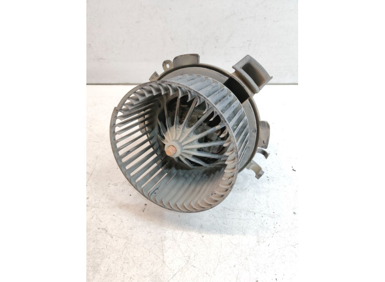 Моторчик печки к Renault Master, 2008г.