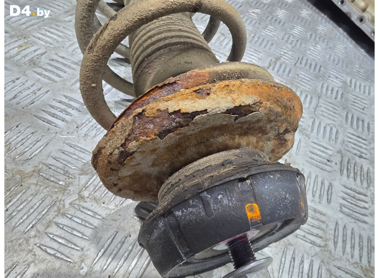 Опора амортизатора верхняя (чашка) к Renault Duster 2017 г.