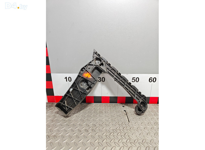 Кронштейн крепления бампера заднего к Audi A4 2020 г.