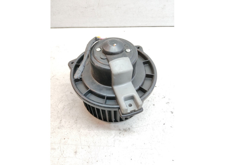 Моторчик печки к SsangYong Rodius, 2006г.