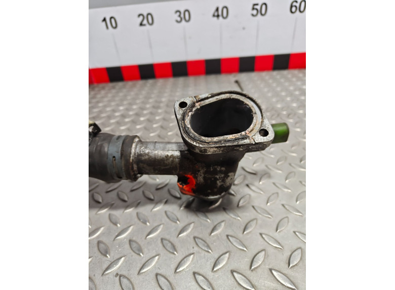 Фланец (тройник) системы охлаждения к Volkswagen Passat, 2003г.