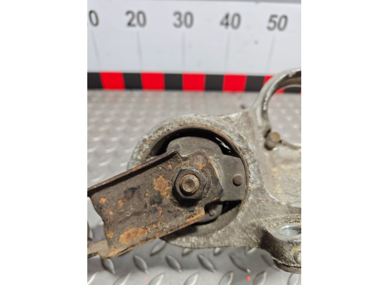 Кронштейн полуоси к Fiat Scudo, 2000г.