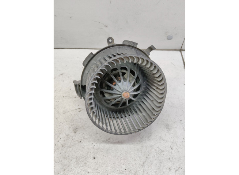 Моторчик печки к Opel Zafira, 2013г.