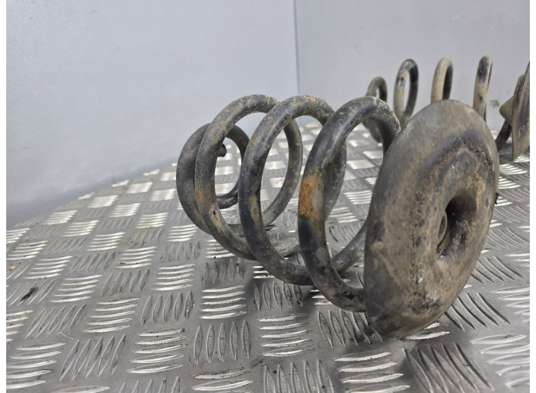 Пружина задняя к BMW 3 E46, 2001г.