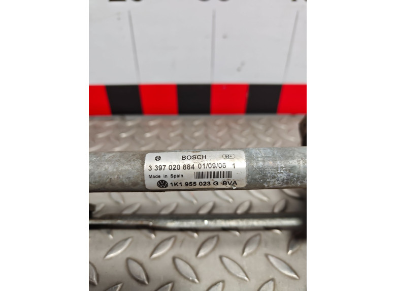 Механизм стеклоочистителя (трапеция дворников) к Volkswagen Golf, 2006г.