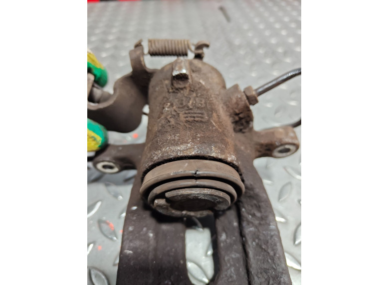 Суппорт задний правый к Citroen Berlingo, 2010г.