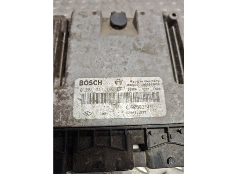 Блок управления двигателем к Renault Laguna, 2002г.