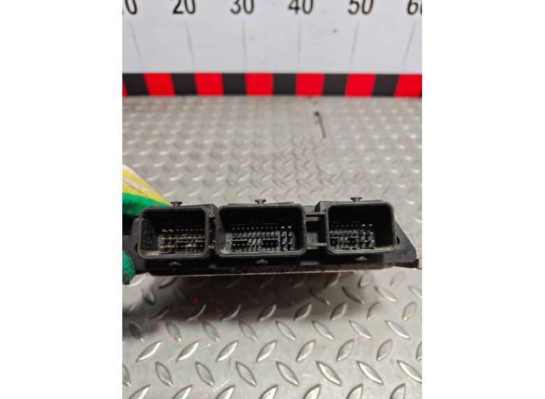 Блок управления двигателем к Renault Laguna, 2002г.