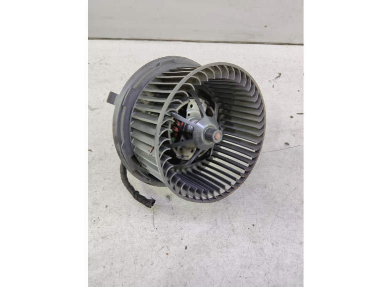 Моторчик печки к Seat Alhambra, 2002г.