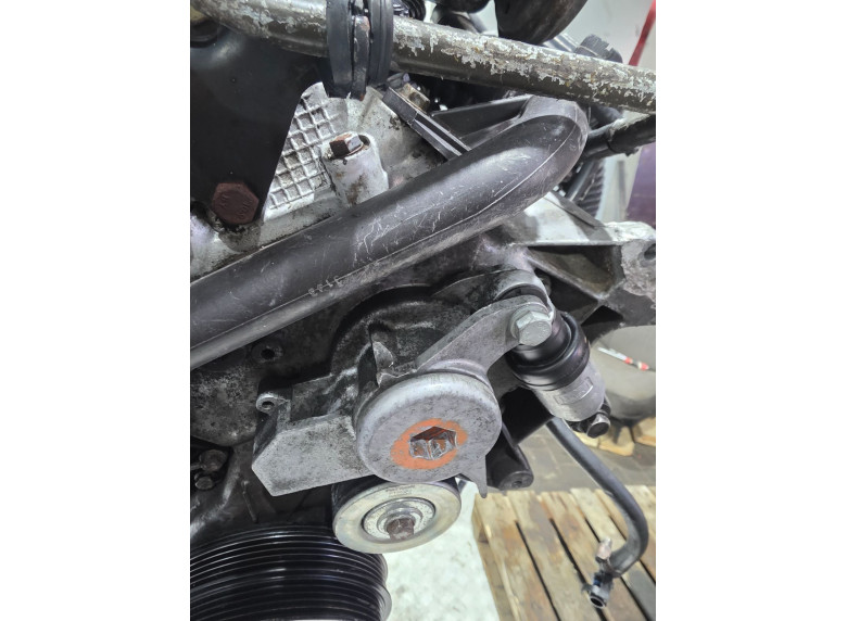 Натяжитель ремня генератора к BMW 3 E46, 2001г.