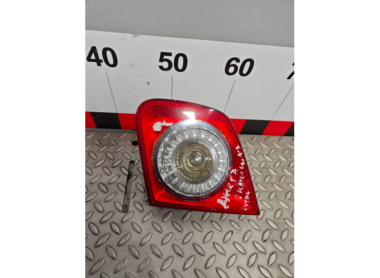 Фонарь крышки багажника левый к Volkswagen Jetta, 2006г.