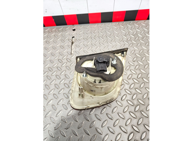 Фонарь крышки багажника левый к Volkswagen Jetta, 2006г.