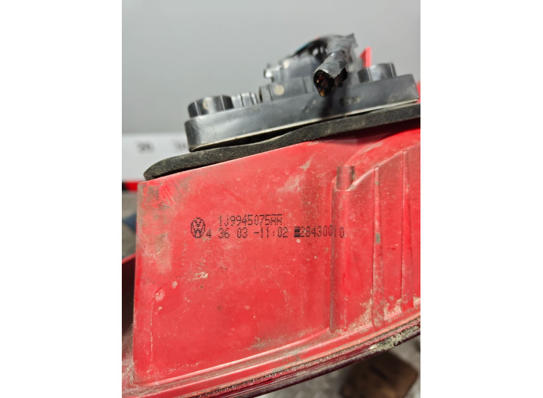 Фонарь задний левый к Volkswagen Golf, 2001г.