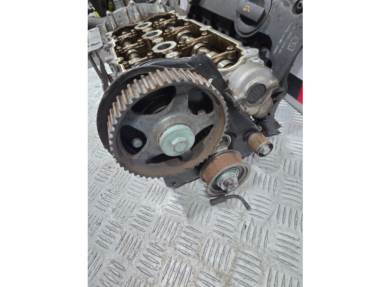 Головка блока цилиндров к Volkswagen Touran, 2007г.