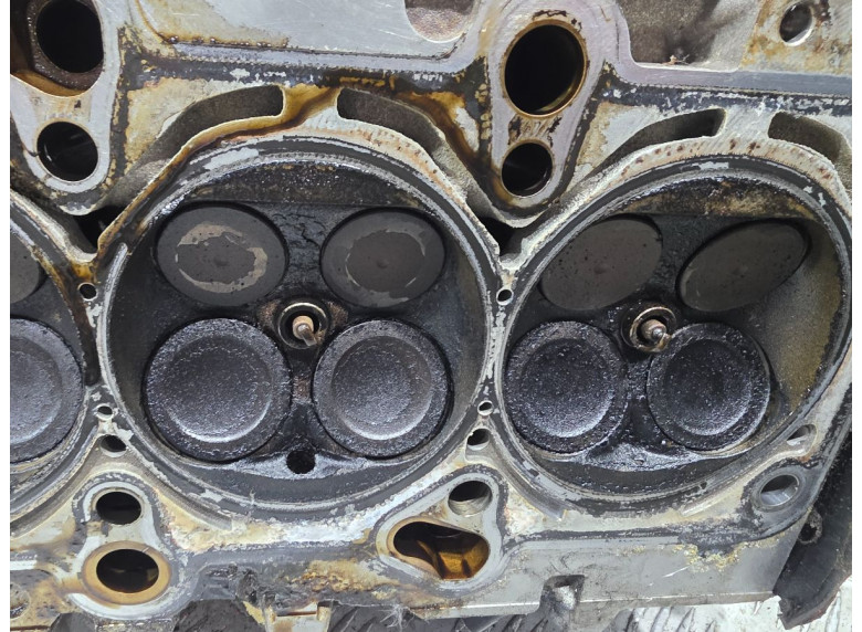 Головка блока цилиндров к Volkswagen Touran, 2007г.