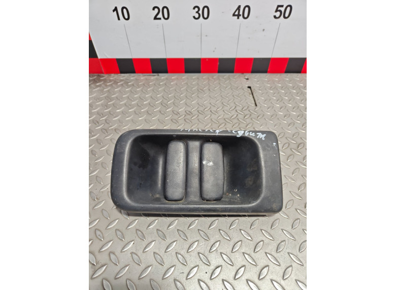 Ручка наружная сдвижной двери правой к Renault Master, 2005г.