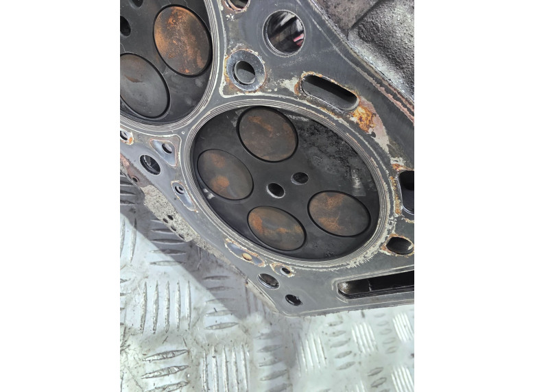 Головка блока цилиндров к Citroen C5, 2006г.