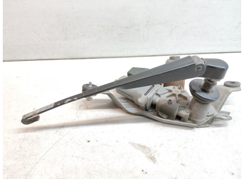 Щеткодержатель задний к Toyota Land Cruiser, 2012г.