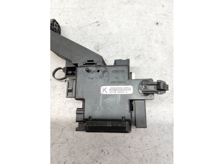 Блок предохранителей к Toyota Land Cruiser, 2012г.