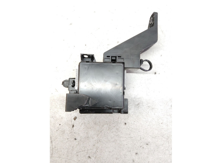 Блок предохранителей к Toyota Land Cruiser, 2012г.